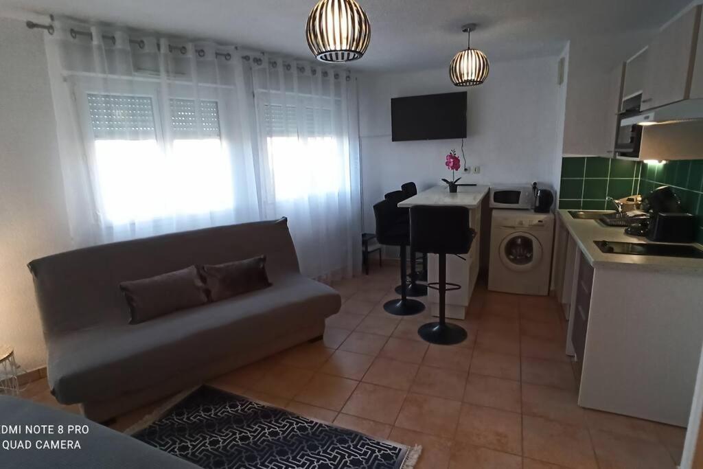 Appartement Face A La Gare Annemasse Exteriér fotografie